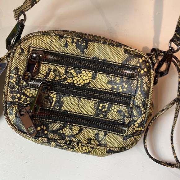 Rare NWT Rebecca Minkoff Lace BF Pouch (“Pale Yellow”) - Picture 4 of 9